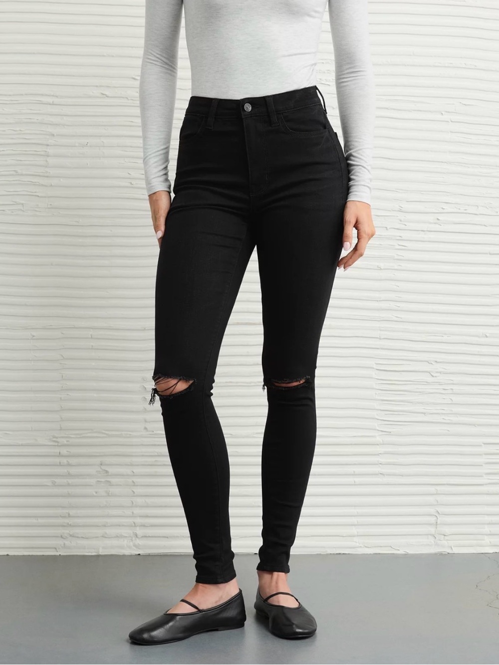 American Eagle | Women’s Black Super Stretch Distressed High-Rise Skinny Jeans